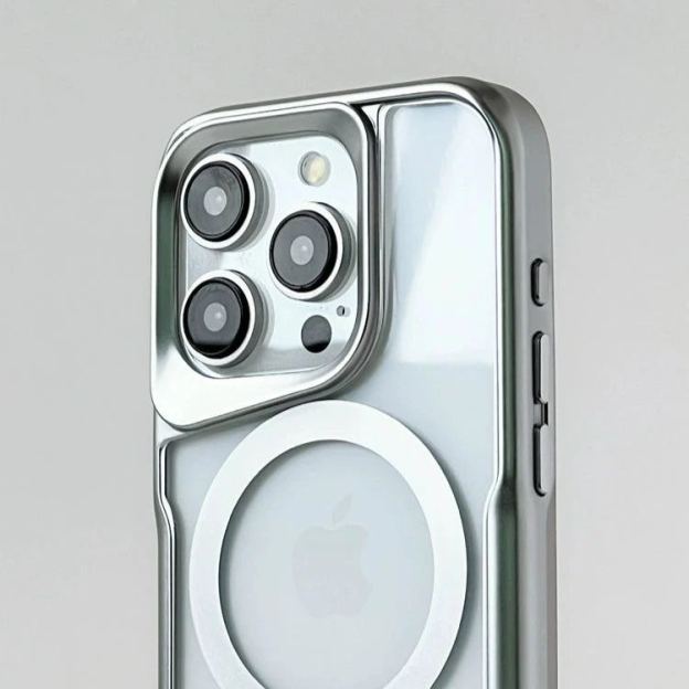Simple Transparent Magnetic Phone Case for iPhone 16