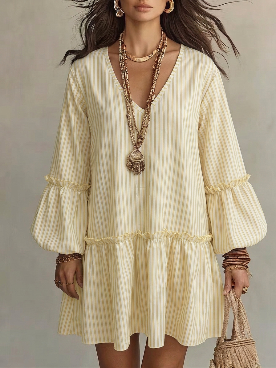 Women's boho mini dress – V-neck and high waist outfit inspiration