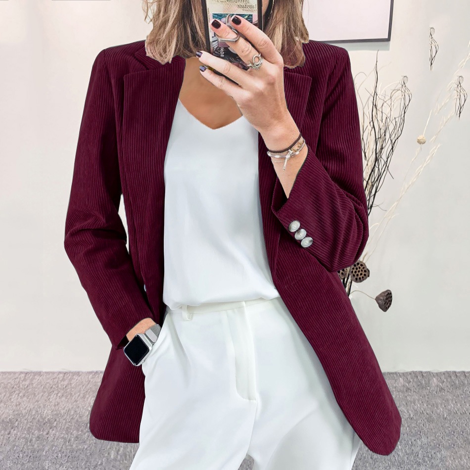 Women's corduroy blazer styled with trousers – elegant workwear outfit