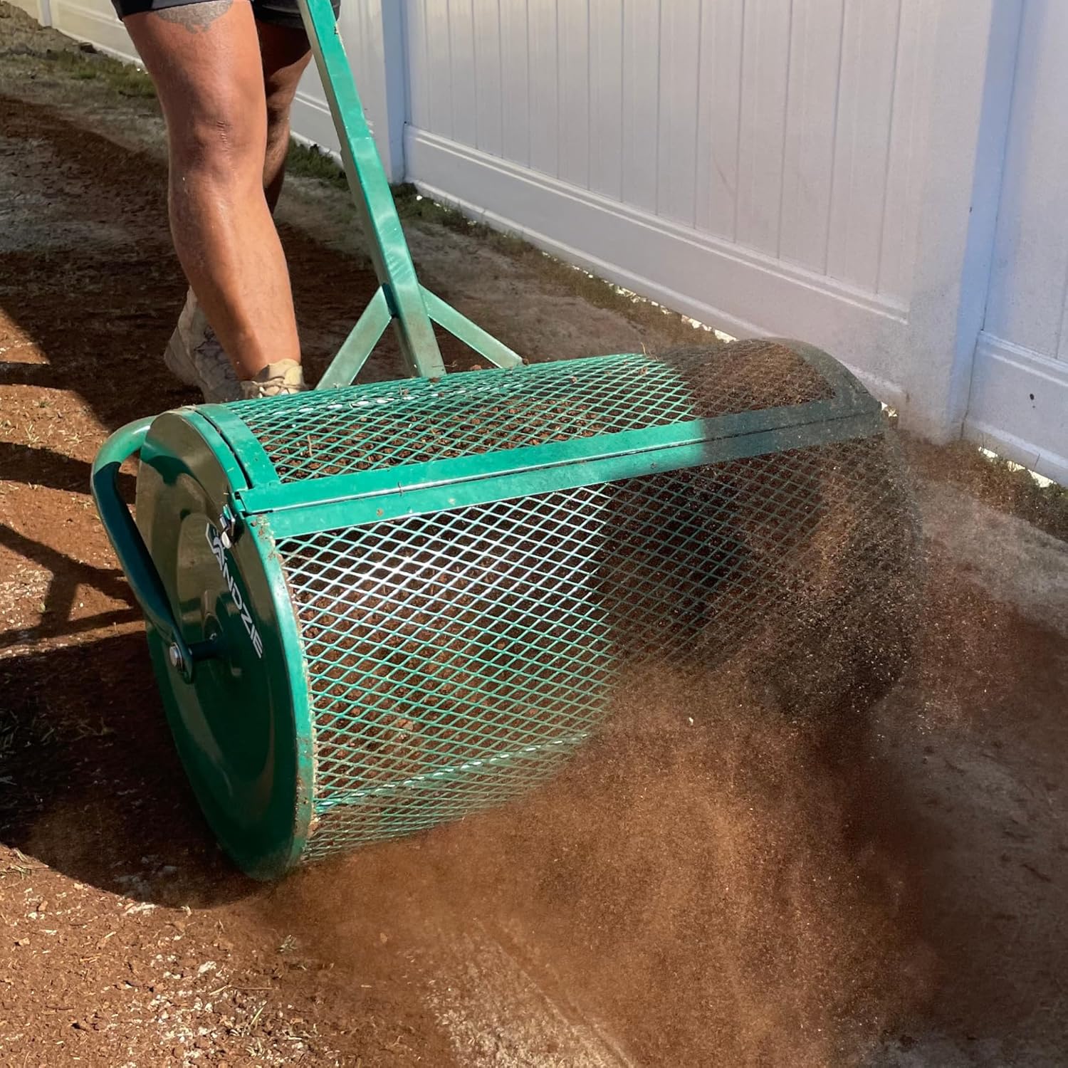 Landzie 24 Inch Compost Spreader and Peat Moss Spreader