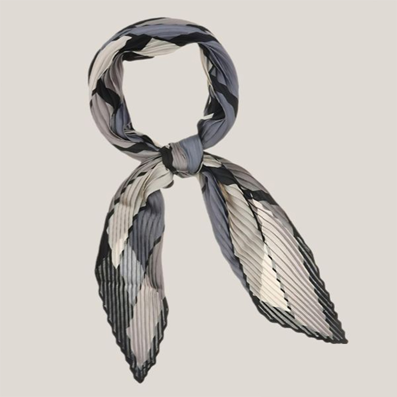 Women's Vintage Pleated Plaid Diamond Scarf