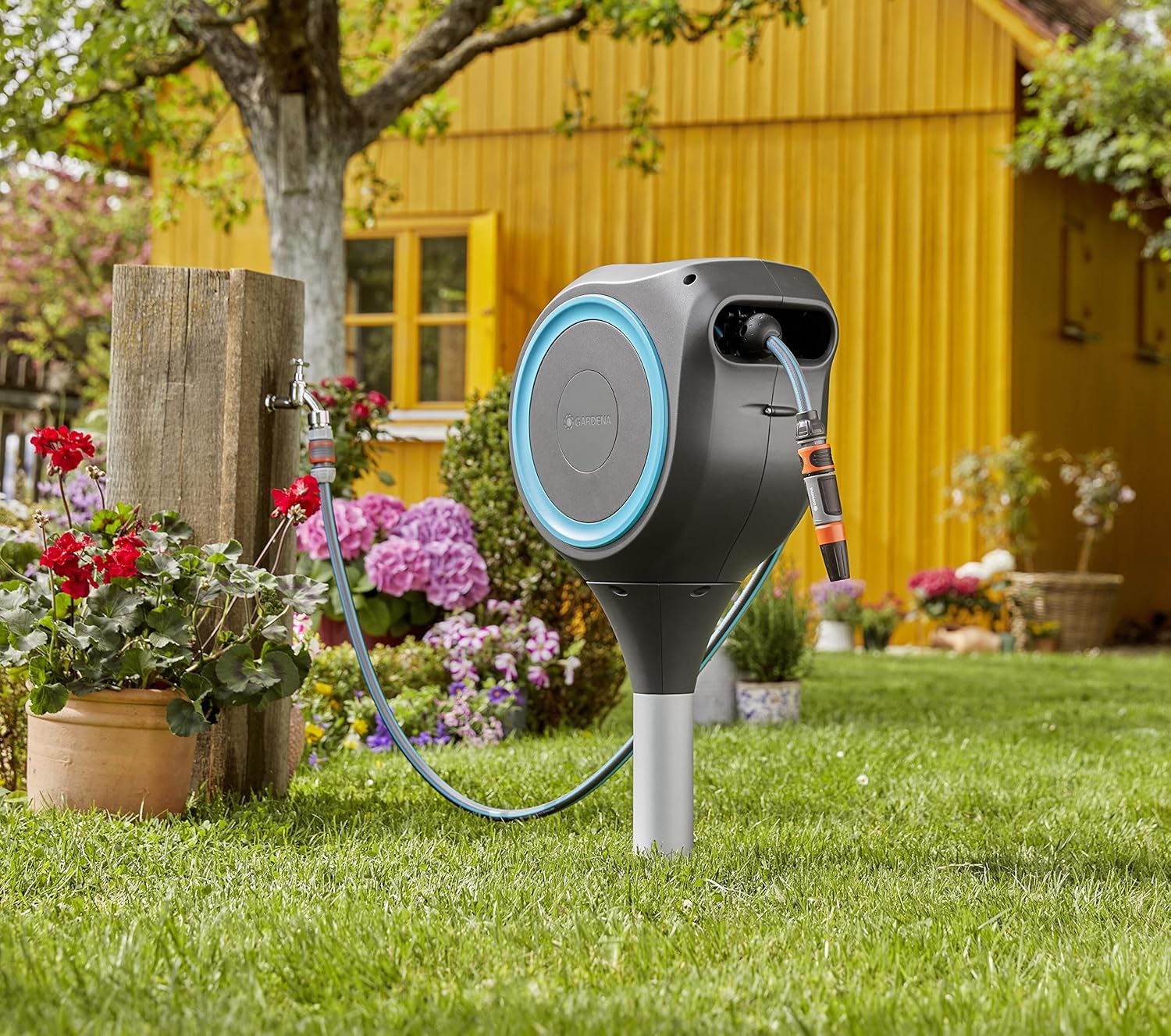 Gardena Automatic Retractable Garden Hose Reel