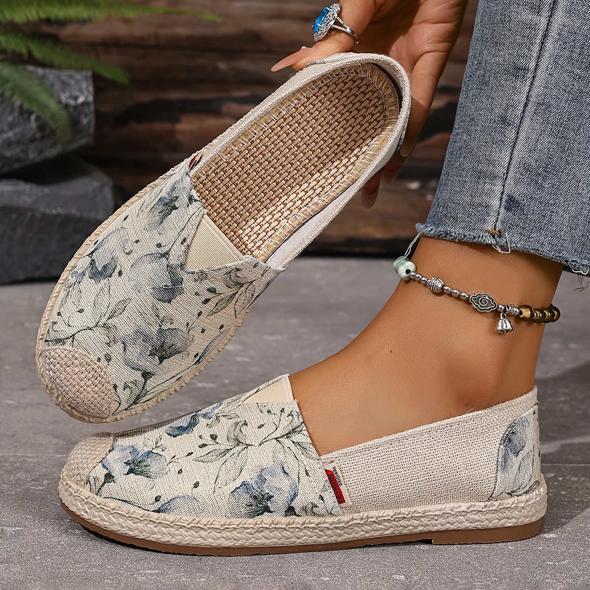 🔥Last Day Promotion 50% OFF - Women's Retro Ink Floral Breathable Slip-On Shoes