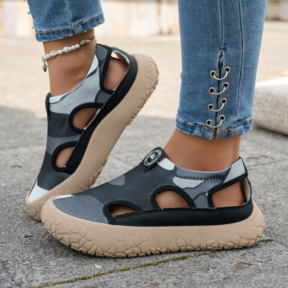 🔥Last Day Promotion 50% OFF - Women's Printed Soft-Soled Slip-On Shoes