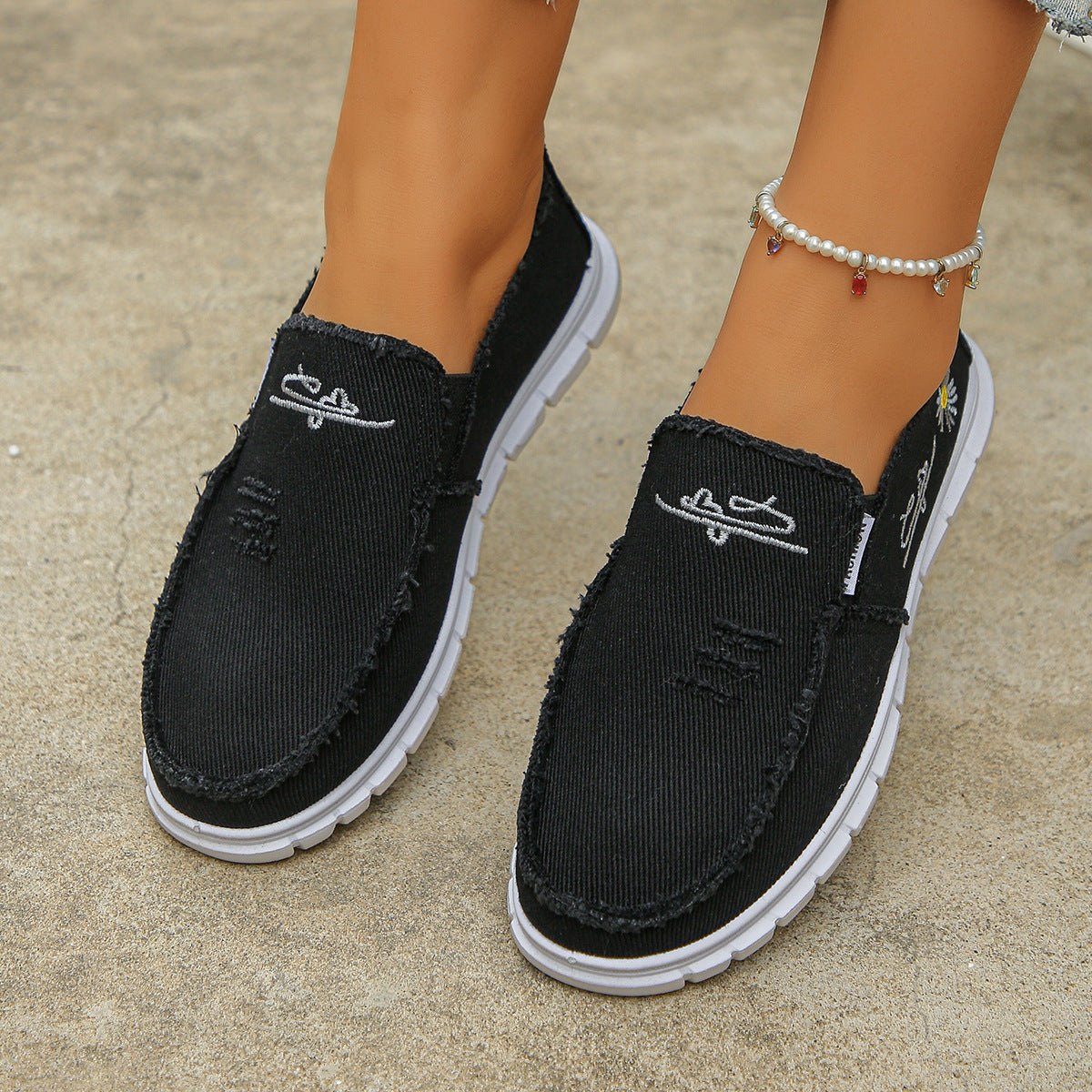 🔥Last Day Promotion 50% Off - Women's Orthopaedic Daisy Canvas Loafers | Ergonomic Wide-Fit Slip-On Shoes with Arch Support