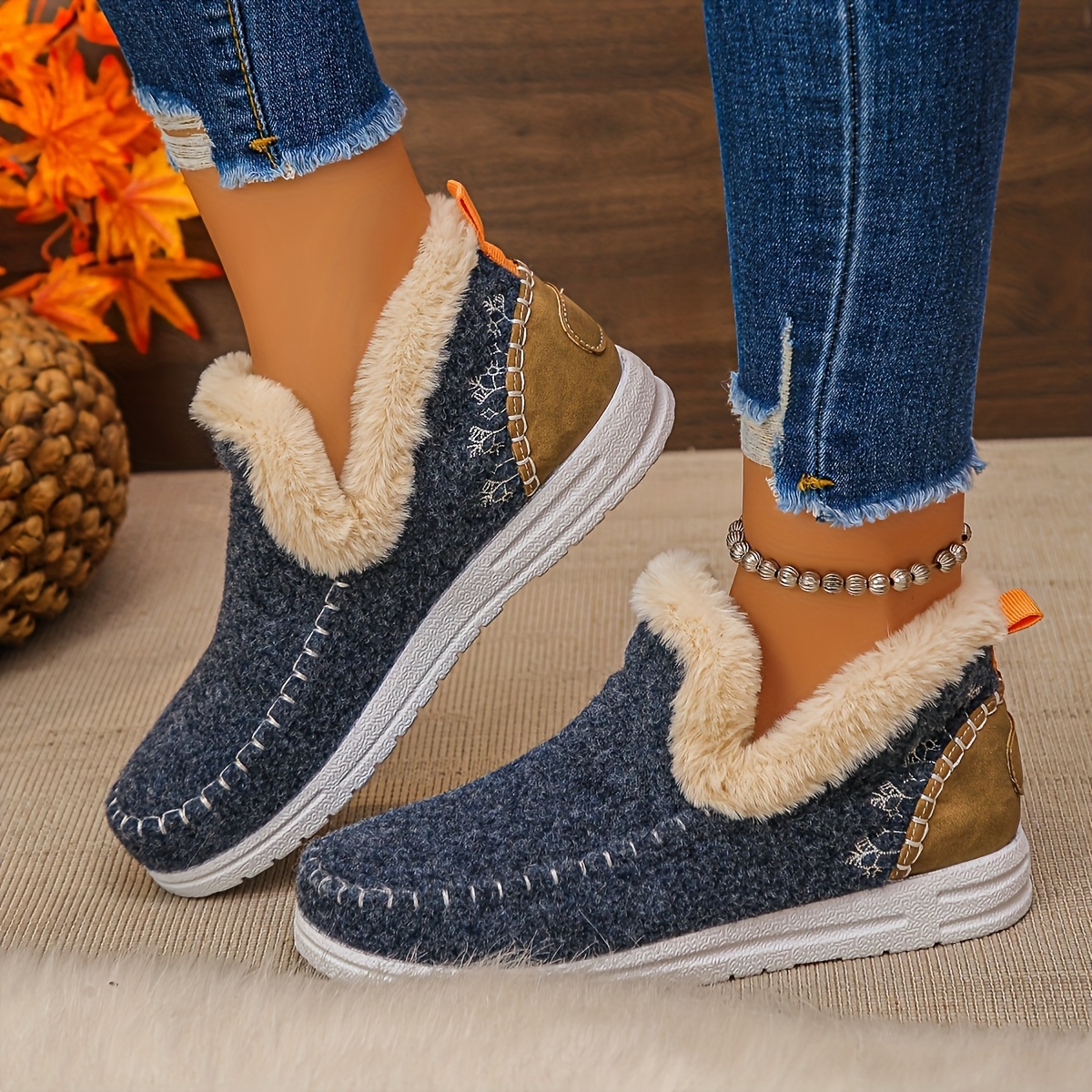 🔥Last Day 50% OFF - Women's Warm Fleece-Lined Slip-On Boots - Wide Fit, Cushioned Sole Pain Relief Walking Shoes