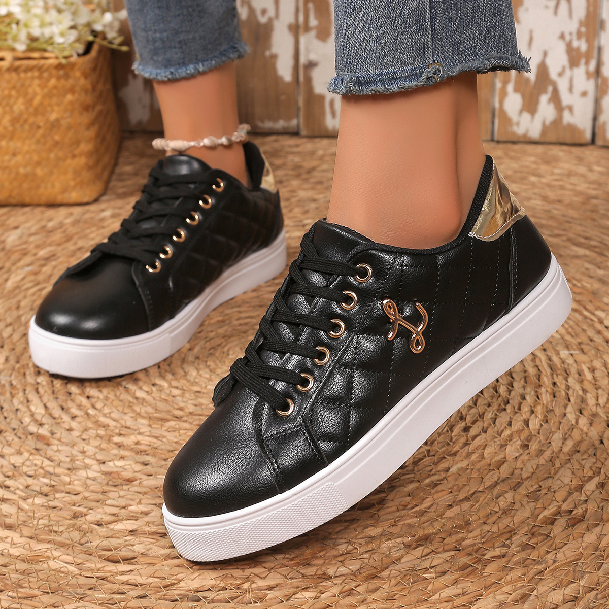 🔥Last Day Promotion 50% OFF - Women's Solid Color Soft Sole Casual Sn