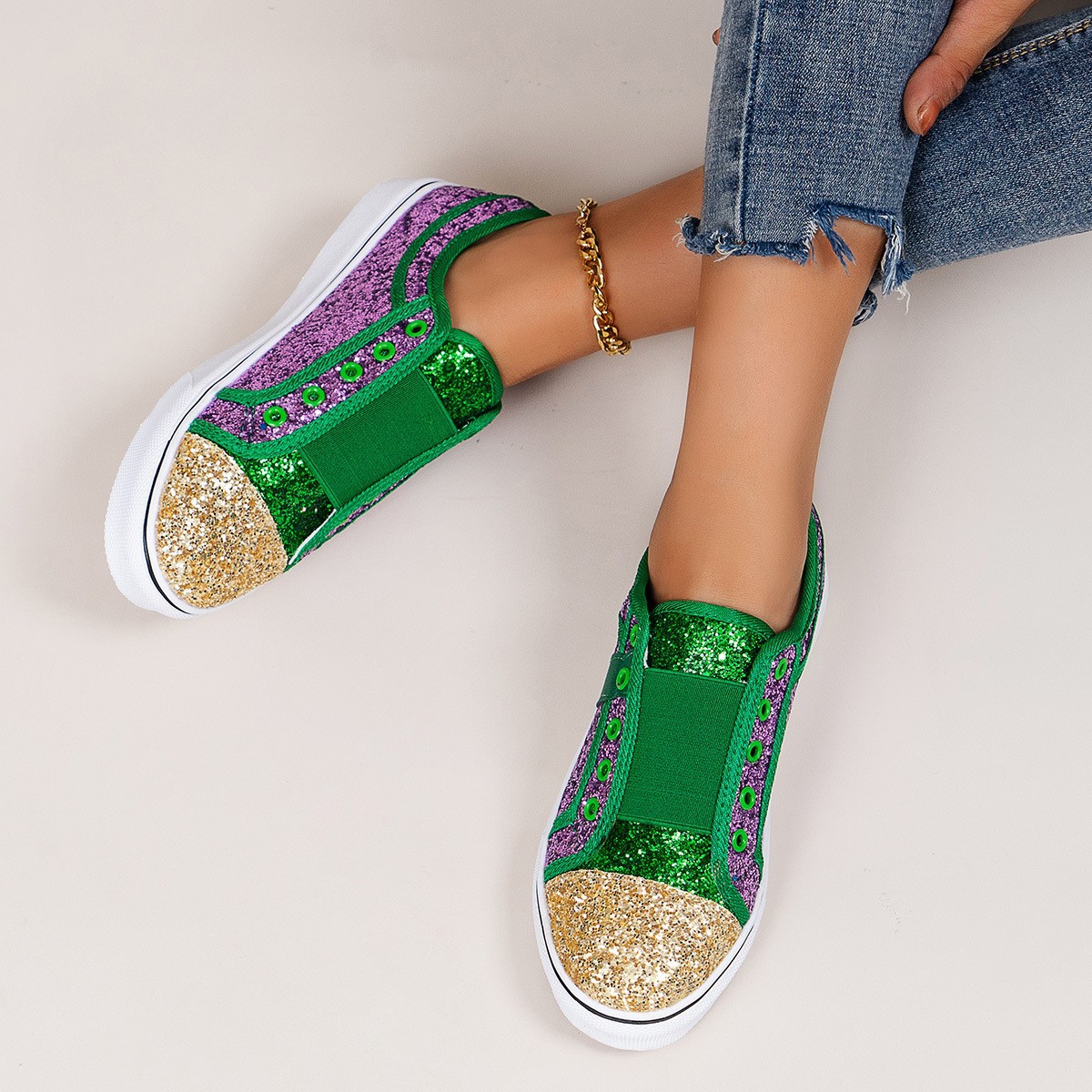 🔥Last Day Promotion 50% OFF - Women’s Shiny Glitter Slip On Trainers