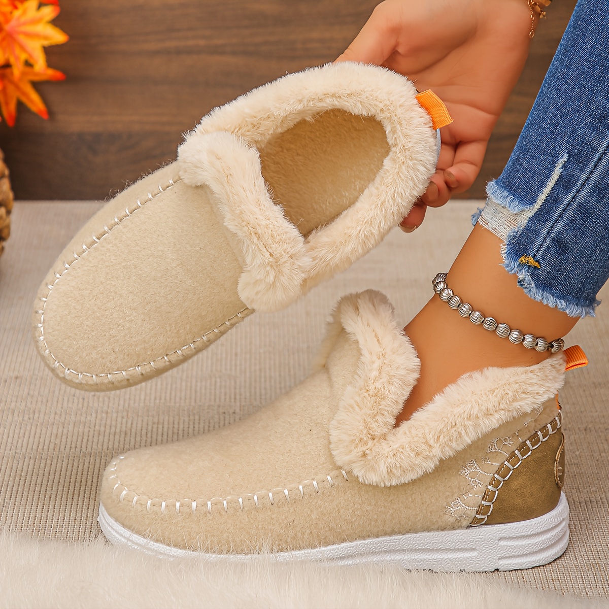 🔥Last Day Promotion 50% OFF - Women's Handcrafted Comfortable Slip-On Snow Boots