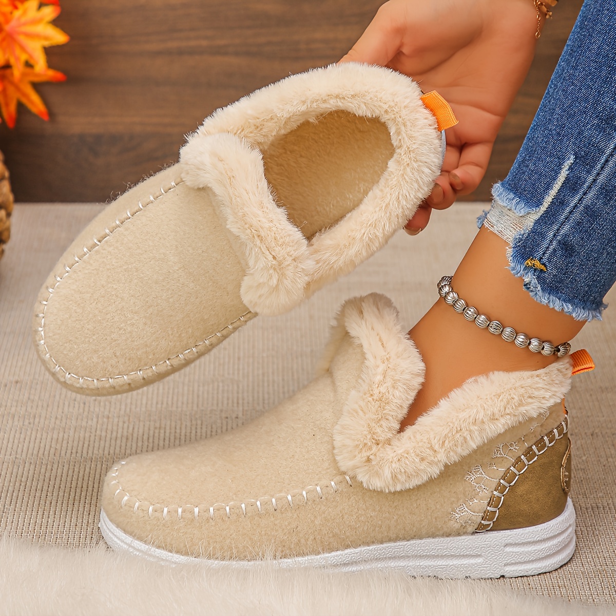 🔥Last Day Promotion 50% OFF - Women's Handcrafted Comfortable Slip-On Snow Boots