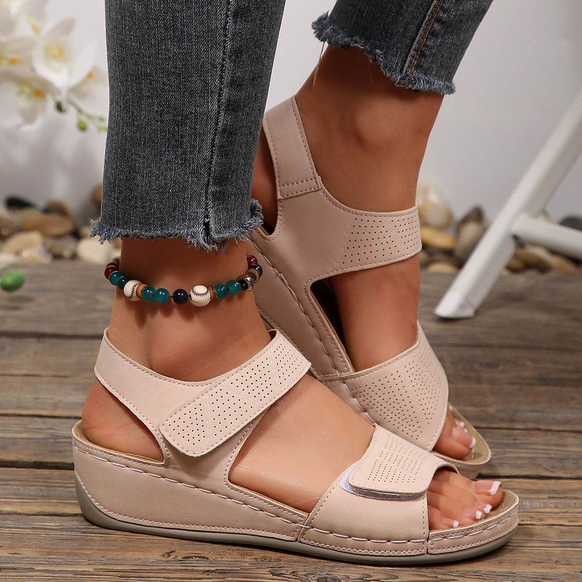 🔥Last Day Promotion 50% OFF - Women’s Comfortable Velcro-Fastening Wedge Sandals