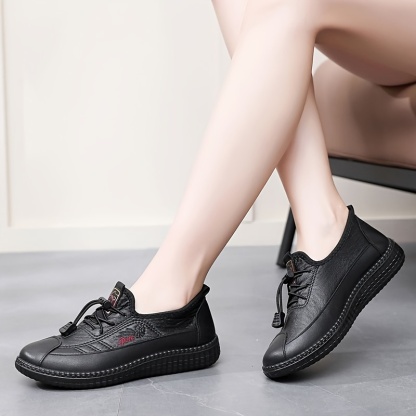 🔥Last Day Promotion 50% OFF - Women's Floral Embroidered Slip-On Casual Shoes