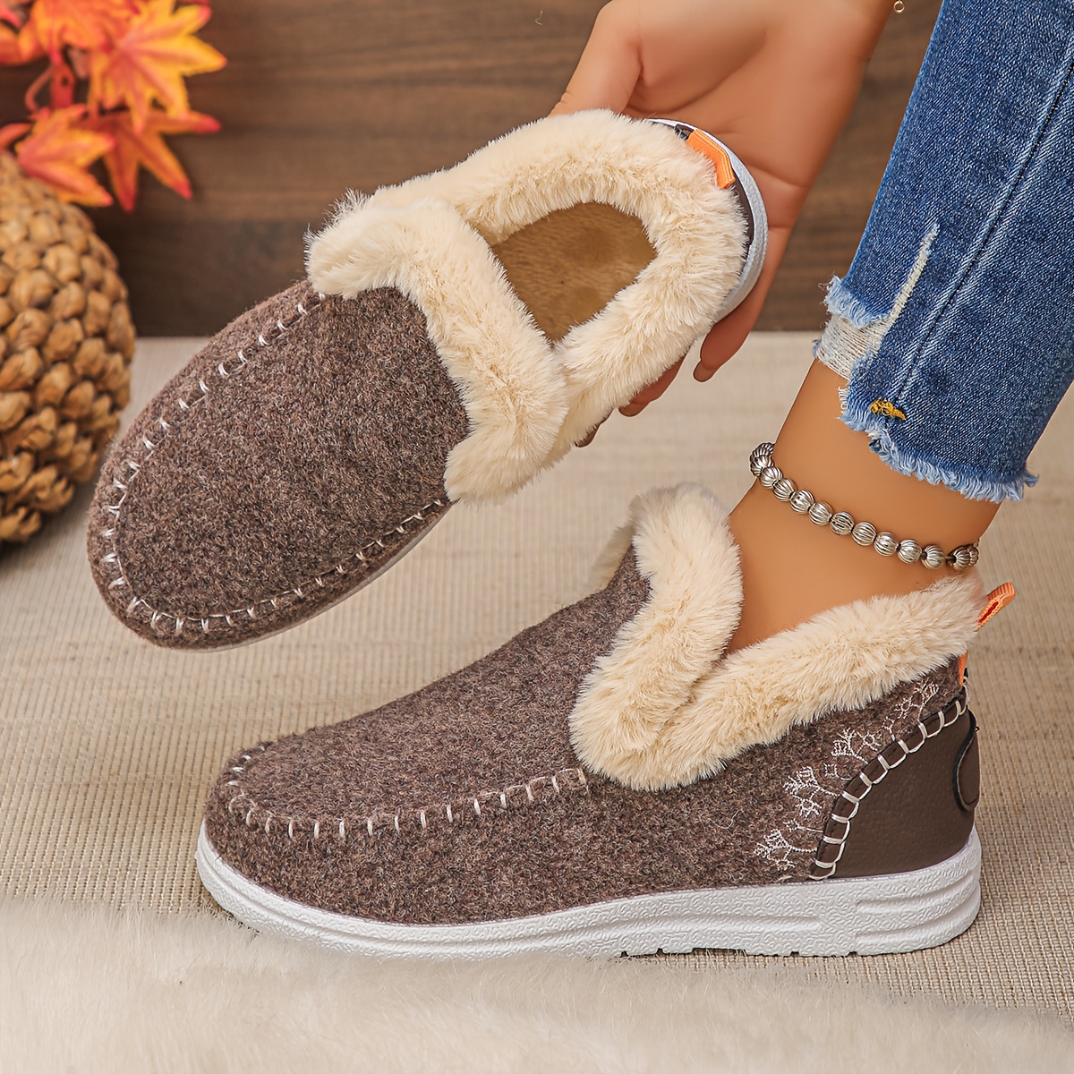 🔥Last Day Promotion 50% OFF - Women's Handcrafted Comfortable Slip-On Snow Boots