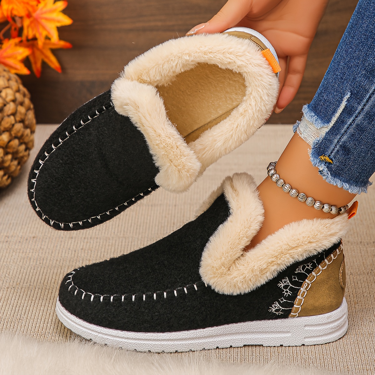 🔥Last Day Promotion 50% OFF - Women's Handcrafted Comfortable Slip-On Snow Boots