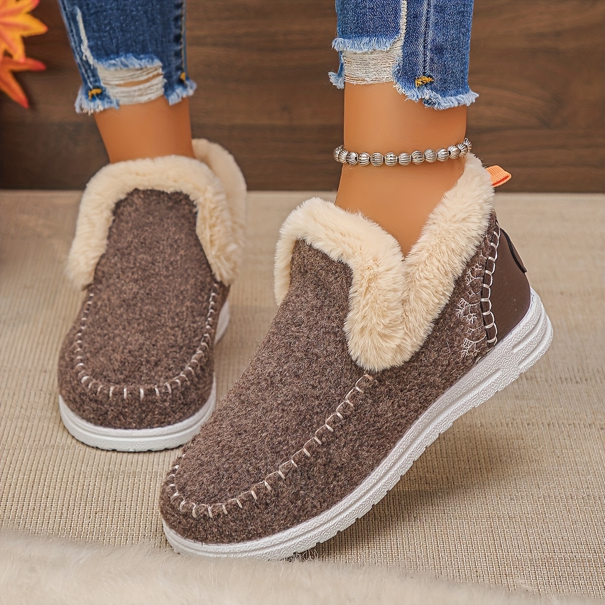 🔥Last Day 50% OFF - Women's Warm Fleece-Lined Slip-On Boots - Wide Fit, Cushioned Sole Pain Relief Walking Shoes