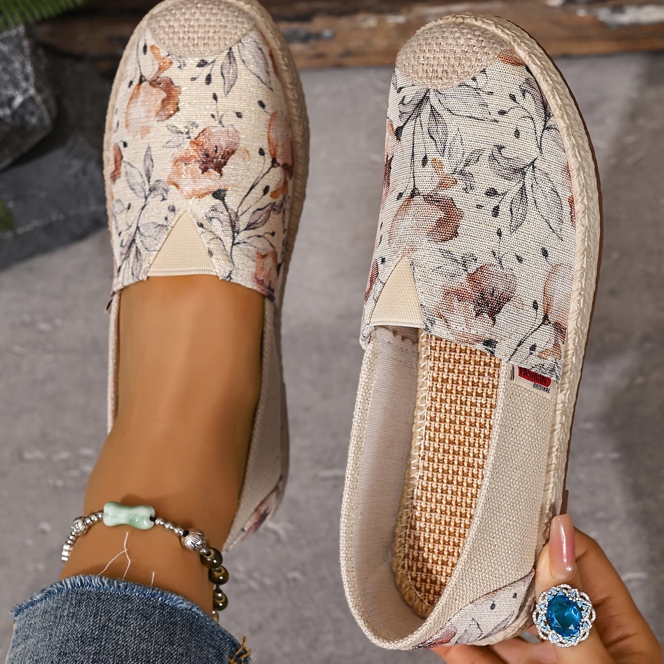 🔥Last Day Promotion 50% OFF - Women's Retro Ink Floral Breathable Slip-On Shoes 