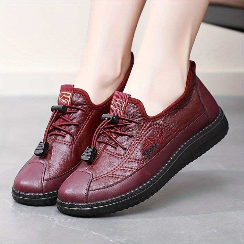 🔥Last Day Promotion 50% OFF - Women's Floral Embroidered Slip-On Casual Shoes