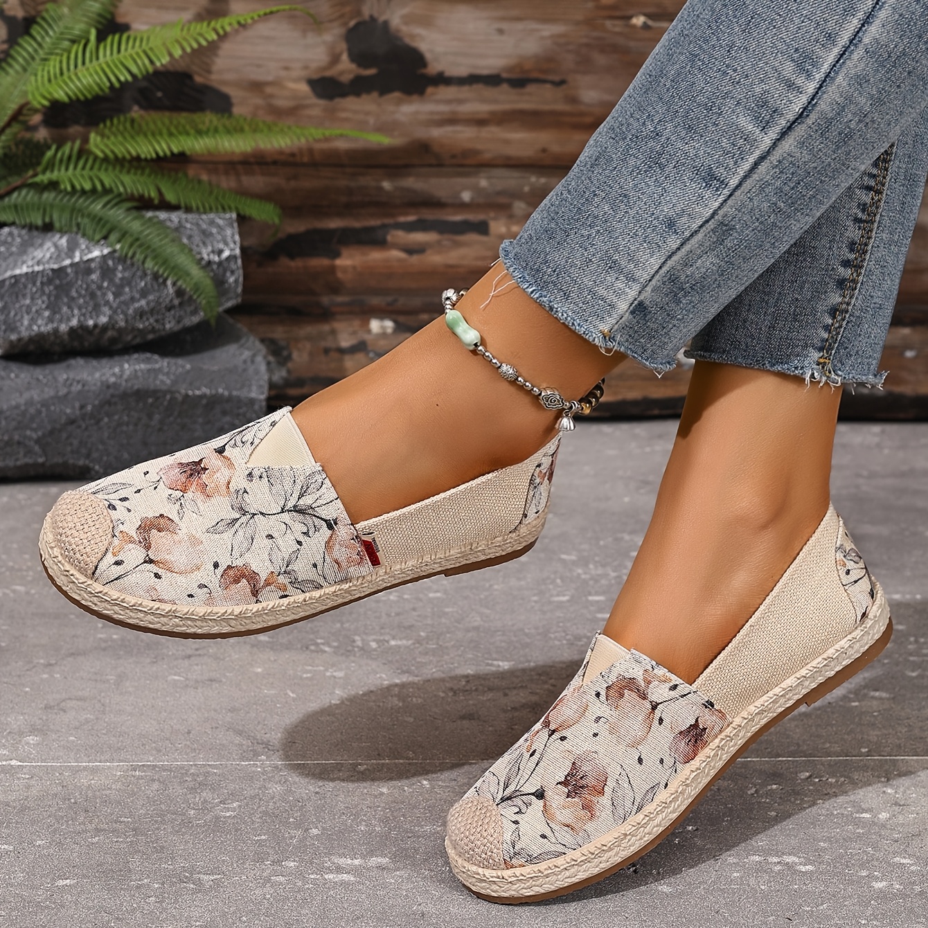 🔥Last Day Promotion 50% OFF - Women's Retro Ink Floral Breathable Slip-On Shoes 