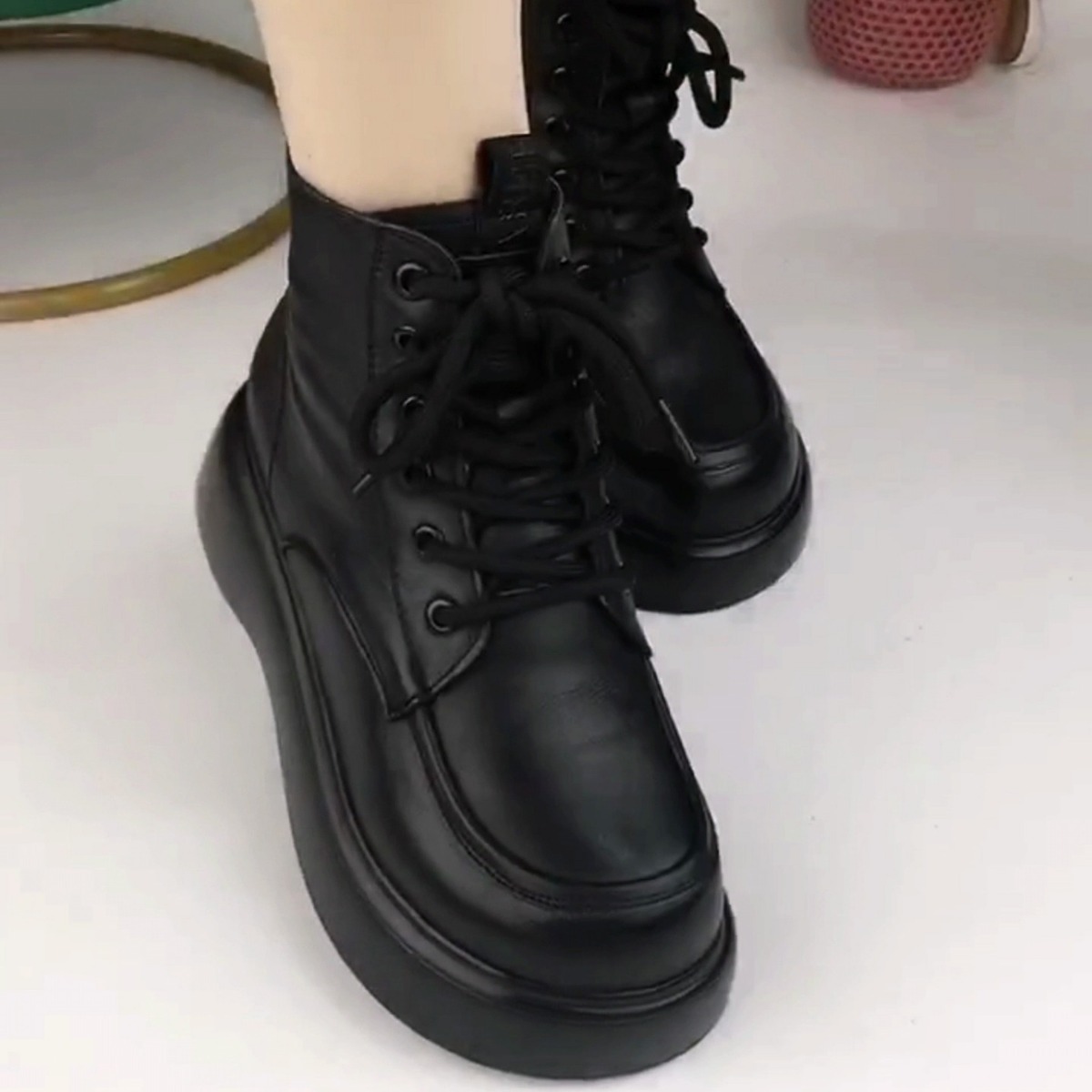 🔥Last Day Promotion 50% OFF - Women's Winter Warm Thick-Sole Genuine Leather Boots