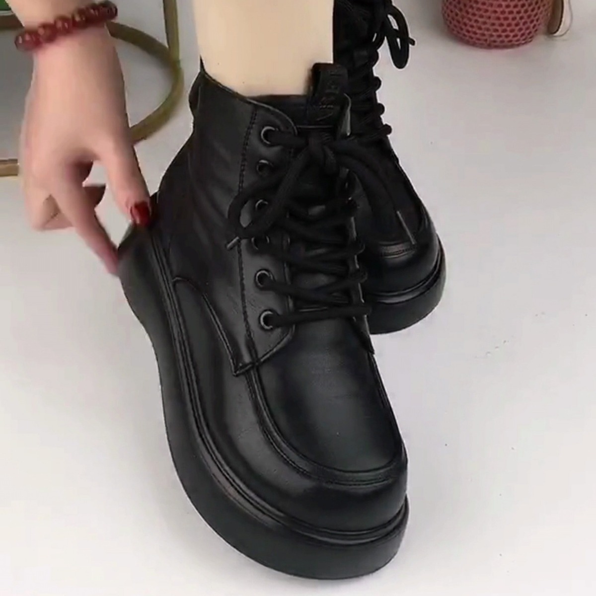 🔥Last Day Promotion 50% OFF - Women's Winter Warm Thick-Sole Genuine Leather Boots