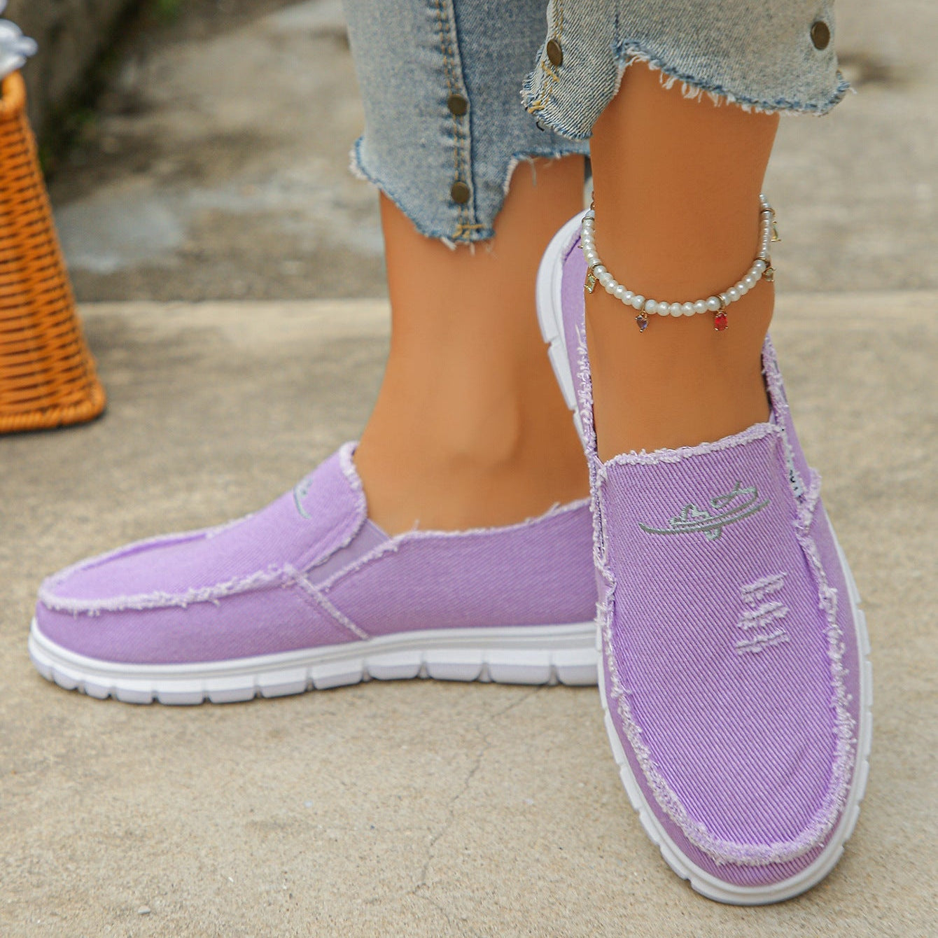 🔥Last Day Promotion 50% Off - Women's Orthopaedic Daisy Canvas Loafers | Ergonomic Wide-Fit Slip-On Shoes with Arch Support