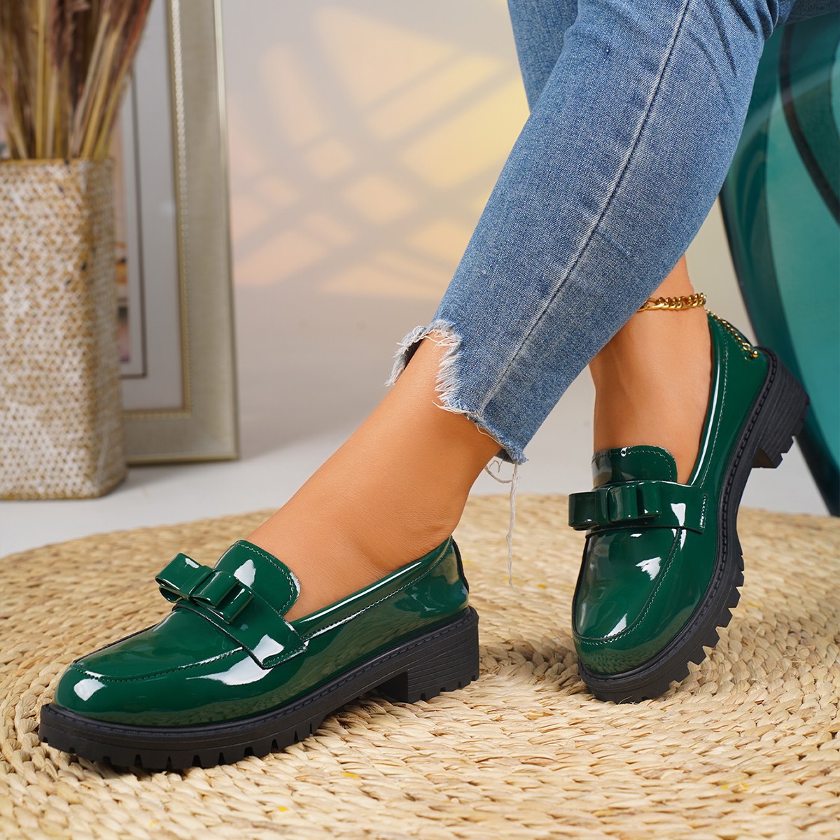 🔥Last Day Promotion 50% OFF - Women's Solid Colour Fashion Thick Sole Leather Shoes