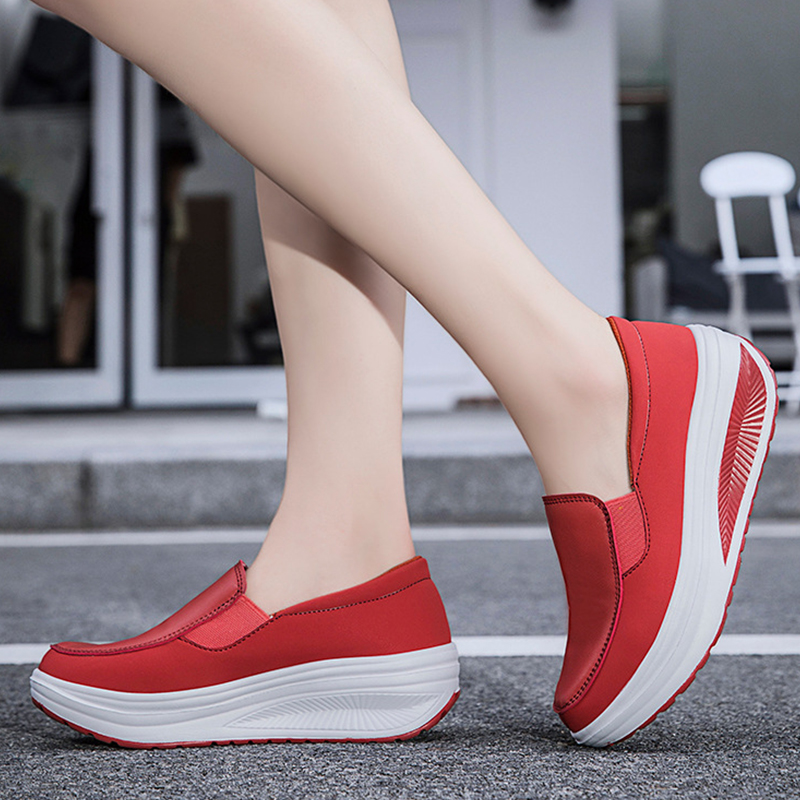 🔥Last Day Promotion 50% OFF - Women's Comfortable Chunky-Soled Wedge Casual Shoes