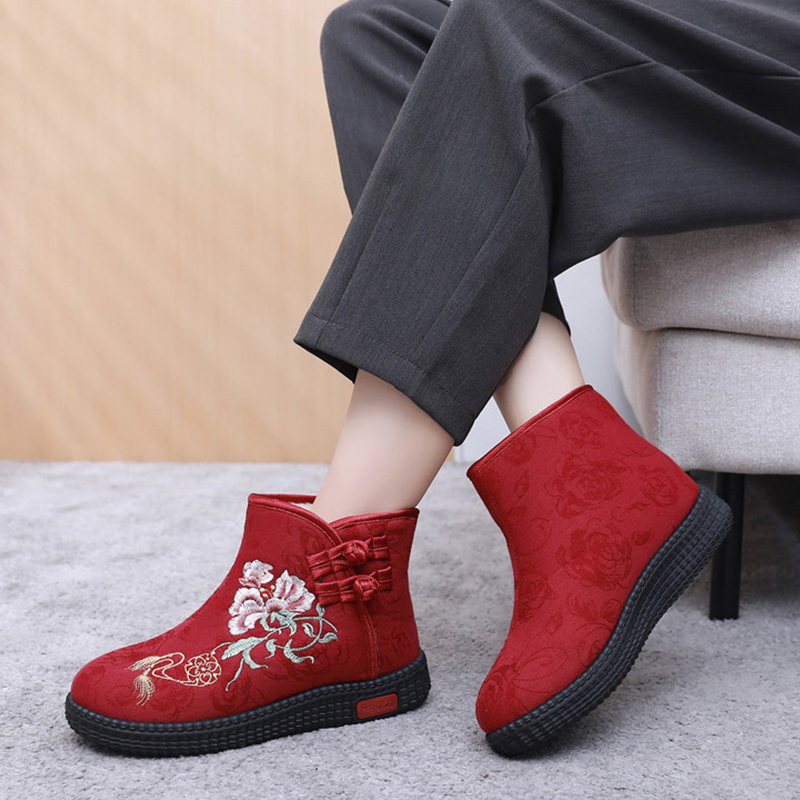 🔥Last Day Promotion 50% OFF - Women's Embroidered Thermal Cotton Boots