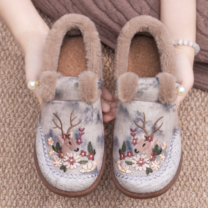 🔥Last Day Promotion 50% OFF - Women's Hand-Embroidered Deer-Motif Warm Casual Shoes