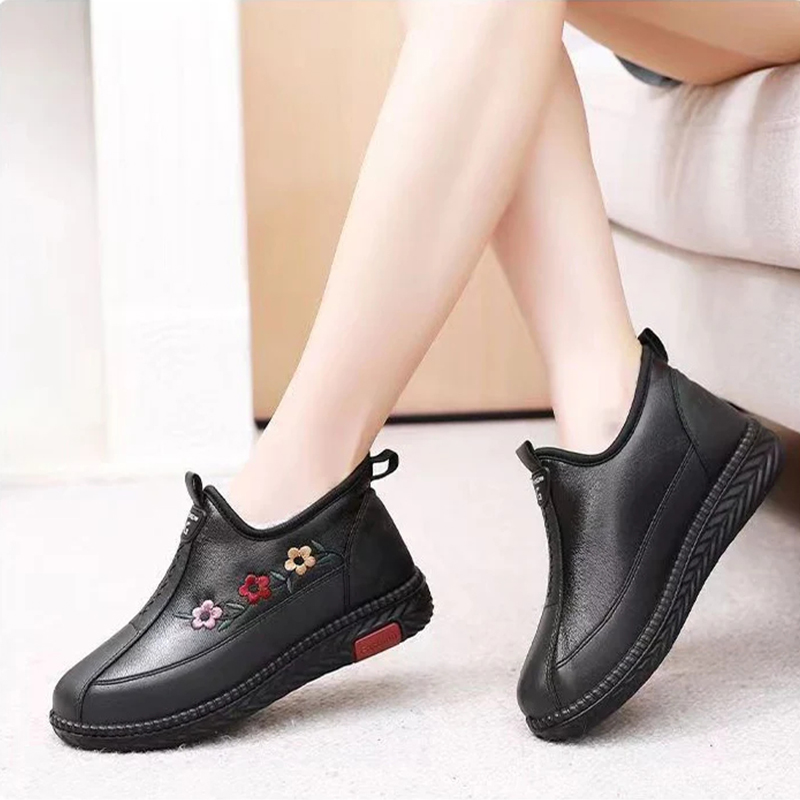 🔥Last Day Promotion 50% OFF - Women's Soft Leather Fleece-Lined Warm Casual Shoes
