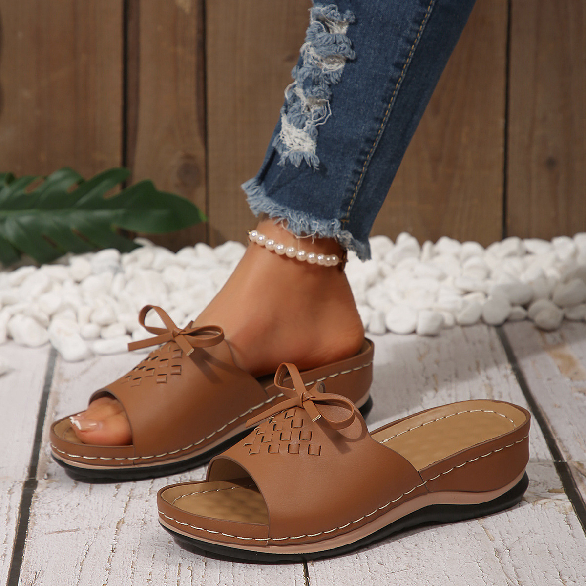 🔥Last Day Promotion 50% OFF - Women’s Fashionable Orthopaedic Leather Wedge Sandals