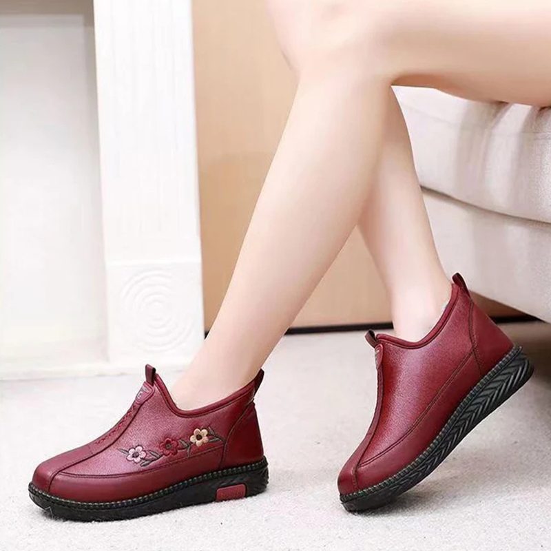 🔥Last Day Promotion 50% OFF - Women's Soft Leather Fleece-Lined Warm Casual Shoes
