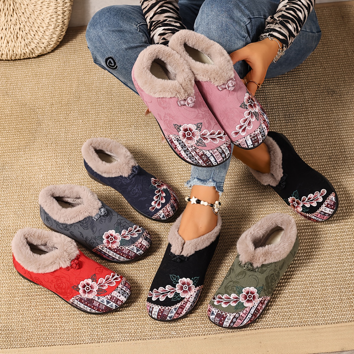 🔥Last Day Promotion 50% OFF - Women's Winter Warm Comfortable Floral Ankle Boots