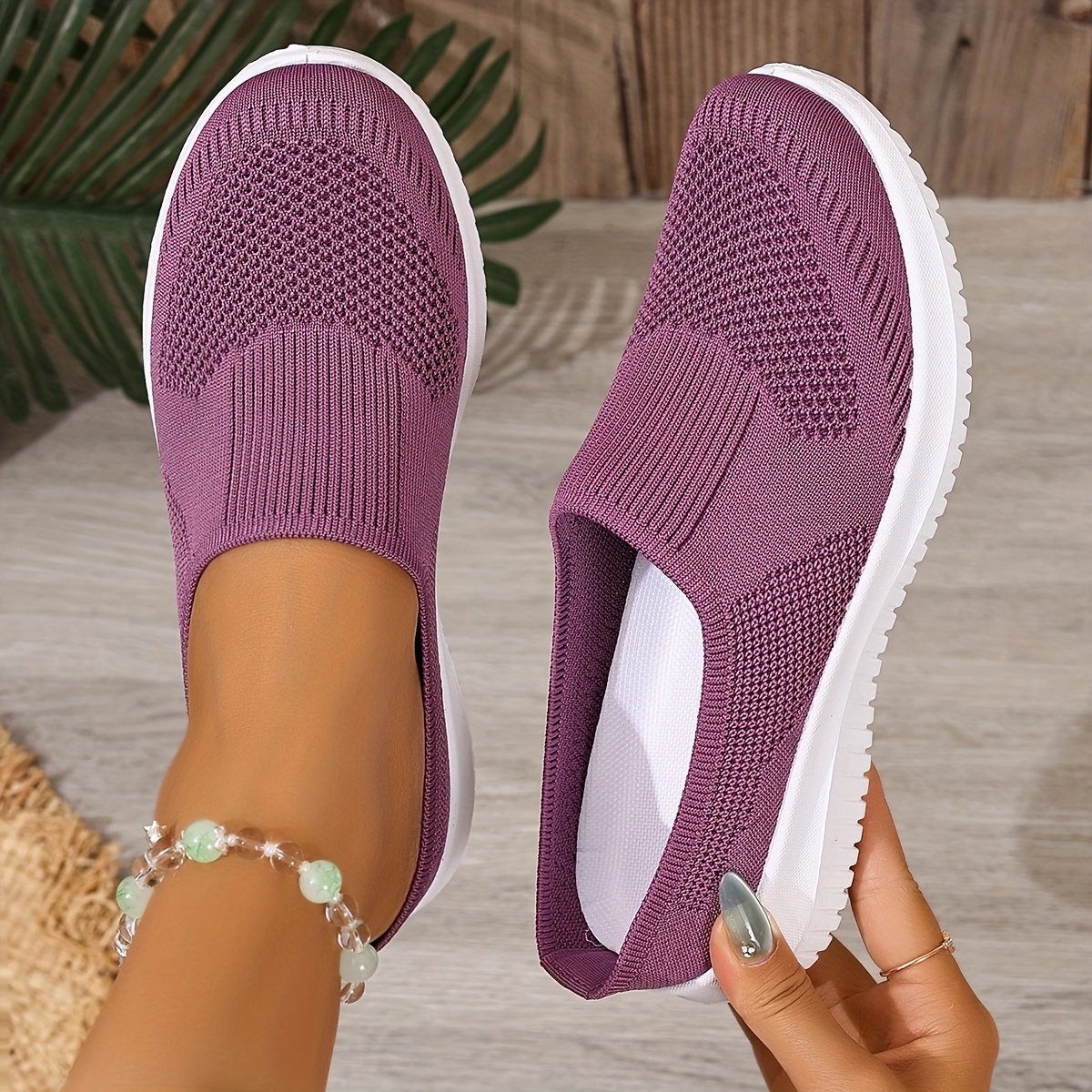 🔥Last Day Promotion 50% OFF - Women's Soft Sole Non-Slip Orthopaedic Walking Shoes