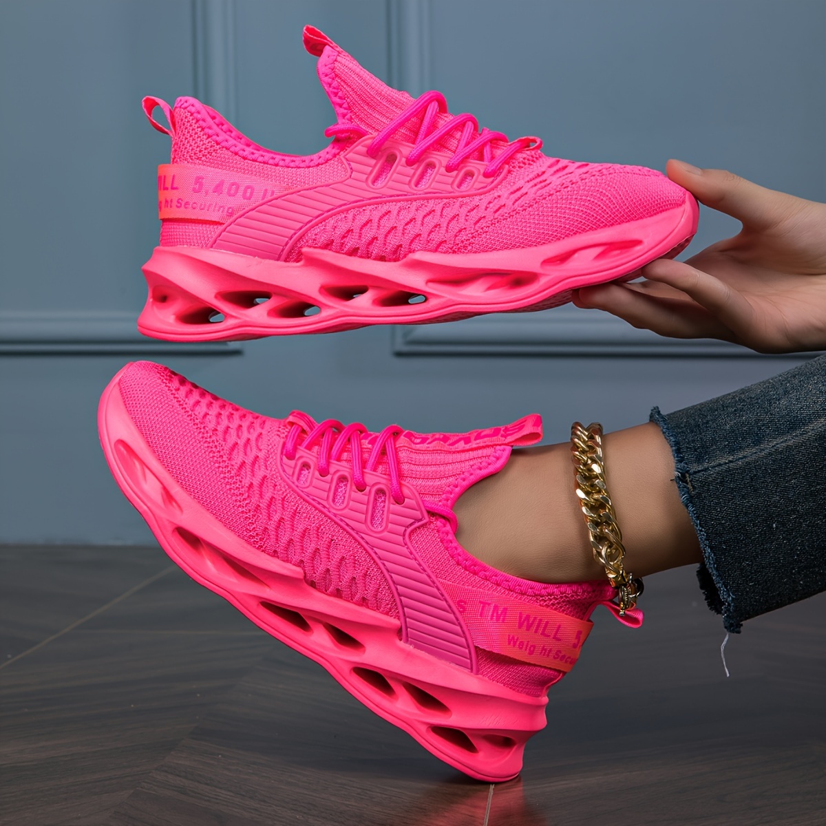 Women's New Breathable Shock-Absorbing Elastic Fashionable Sneakers