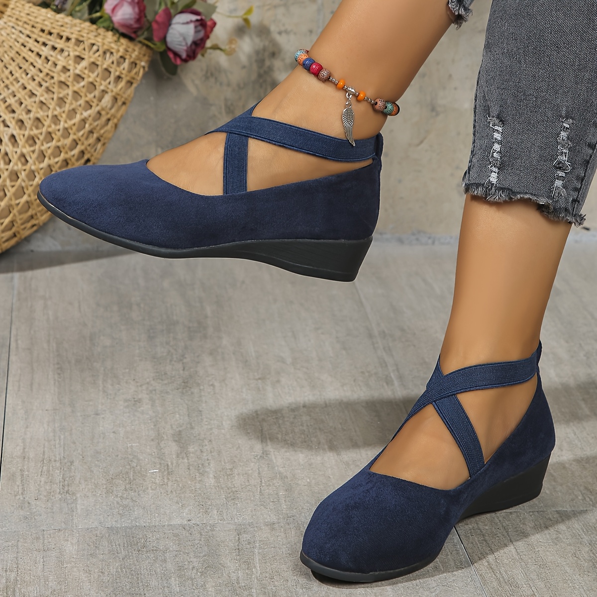 🔥Last Day Promotion 50% OFF - Women's Elastic Cross Strap Slip-On Wedge Shoes