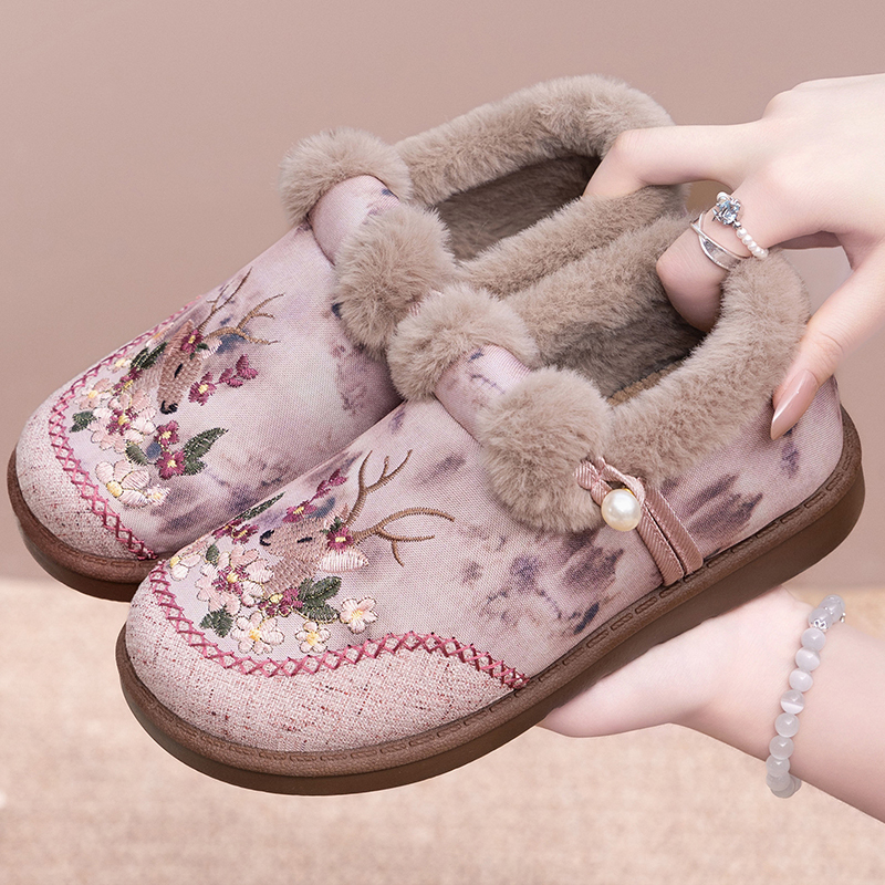 🔥Last Day Promotion 50% OFF - Women's Hand-Embroidered Deer-Motif Warm Casual Shoes