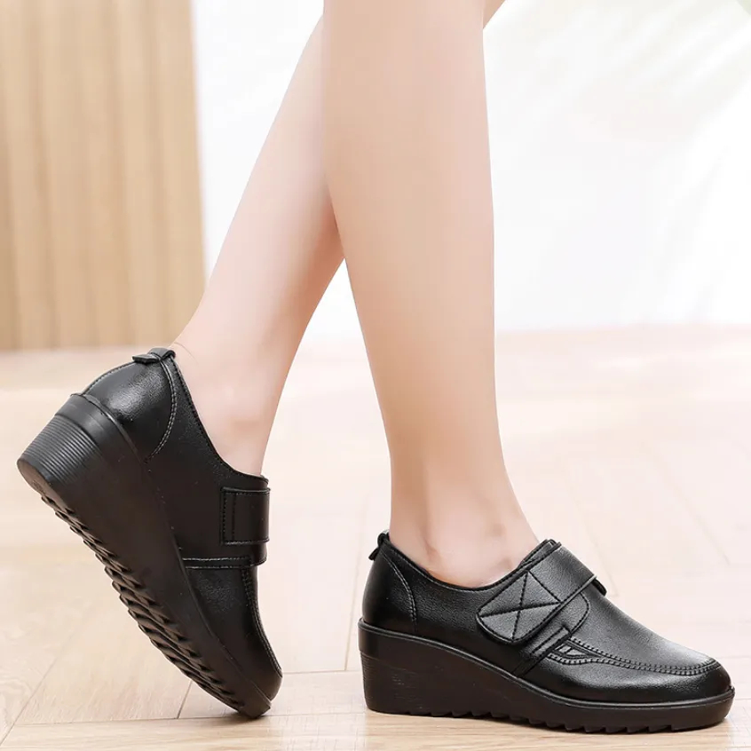 🔥Last Day Promotion 50% OFF -  Women’s Comfortable Breathable Genuine Leather Wedge Shoes
