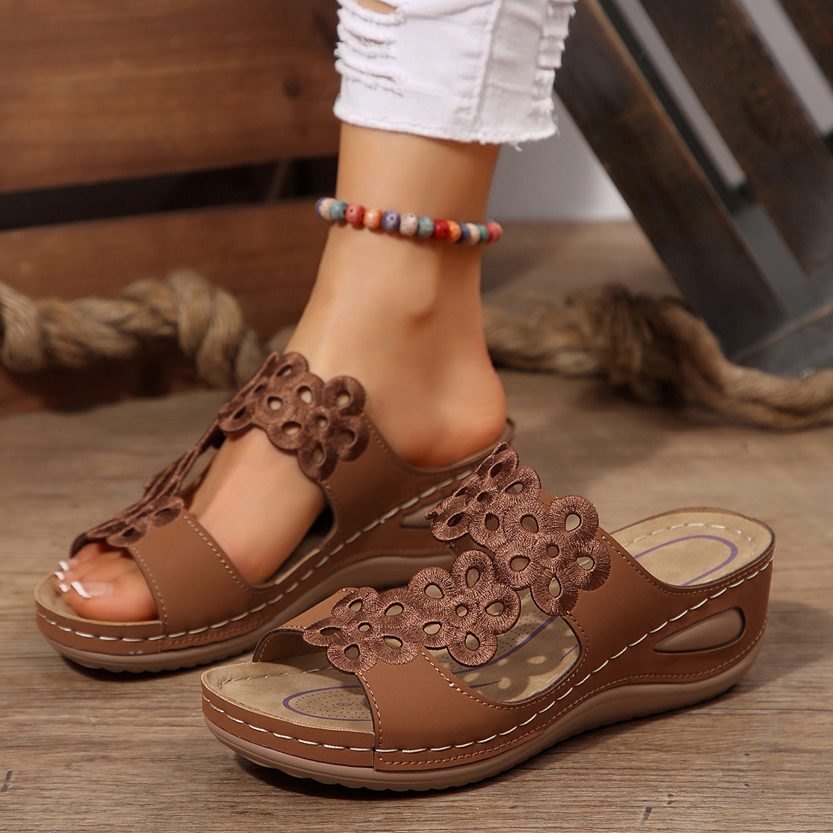 🔥Last Day Promotion 50% OFF - Women'S Floral Embroidered Wedge Orthopaedic Sandals
