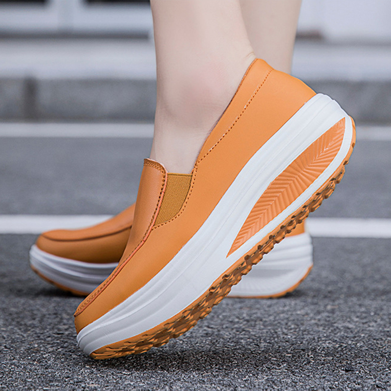 🔥Last Day Promotion 50% OFF - Women's Comfortable Chunky-Soled Wedge Casual Shoes