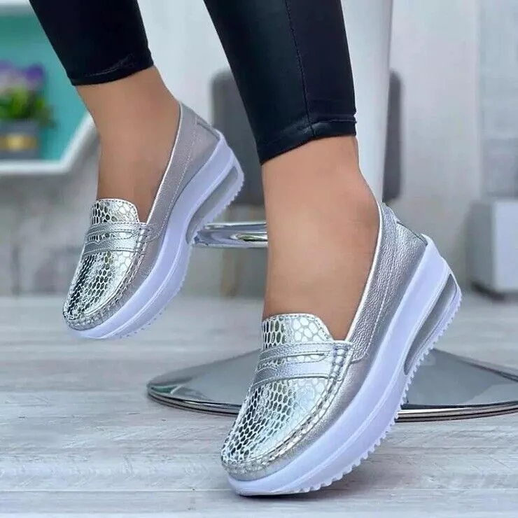 🔥Last Day Promotion 50% OFF - Women's Comfortable Casual Thick Sole Walking Shoes