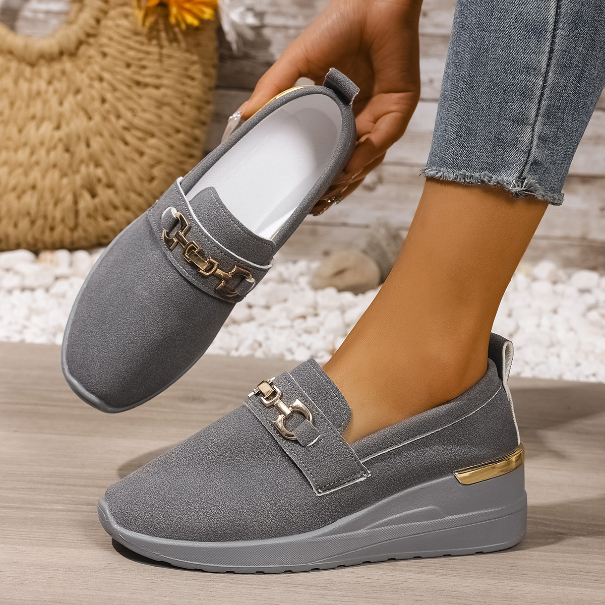 🔥Last Day Promotion 50% OFF - Women's Fashionable Metal Buckle Comfortable Wedge Orthopaedic Sneakers