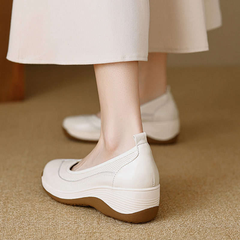 🔥Last Day Promotion 50% OFF - Women's Casual Thick Sole Orthopaedic Leather Shoes