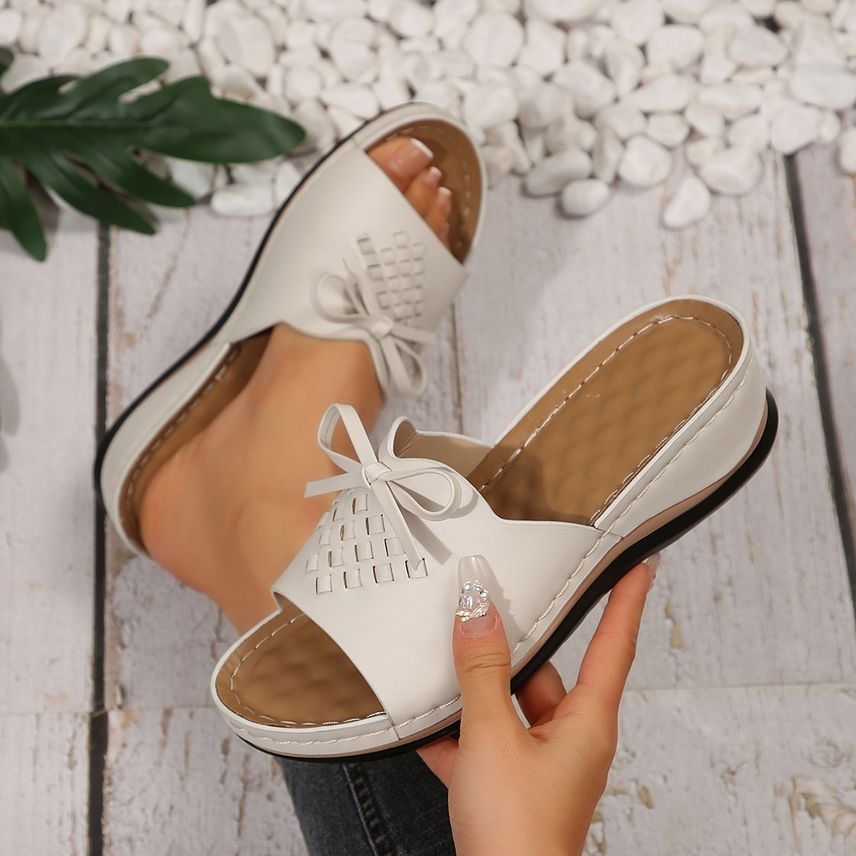 🔥Last Day Promotion 50% OFF - Women’s Fashionable Orthopaedic Leather Wedge Sandals