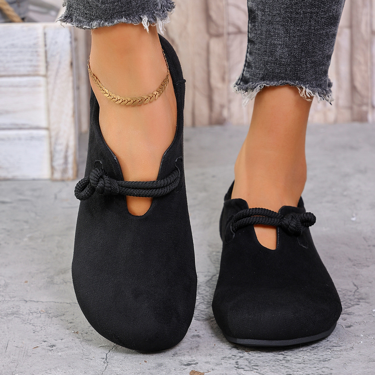 🔥Last Day Promotion 50% OFF - Women's Comfortable Slip-On Casual Shoes