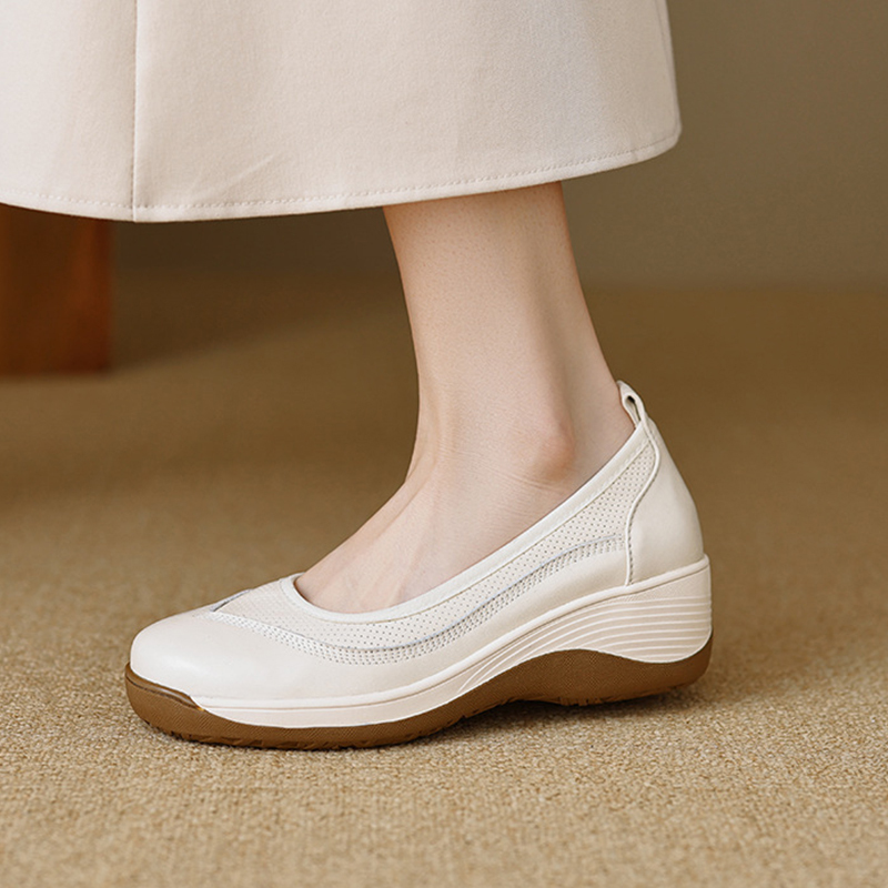 🔥Last Day Promotion 50% OFF - Women's Casual Thick Sole Orthopaedic Leather Shoes
