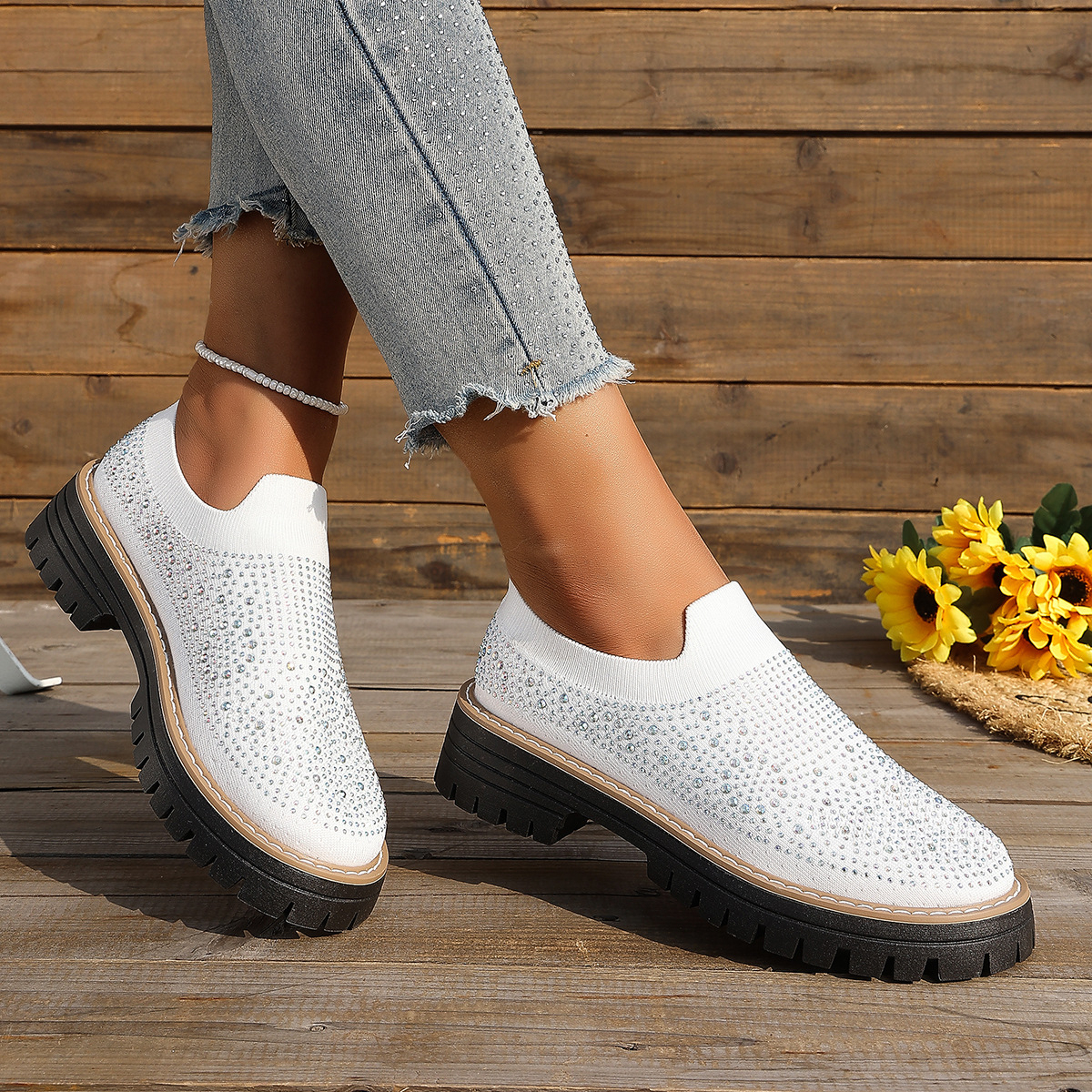 🔥Last Day Promotion 50% OFF - Women’s Fashionable Rhinestone Thick Sole Loafers