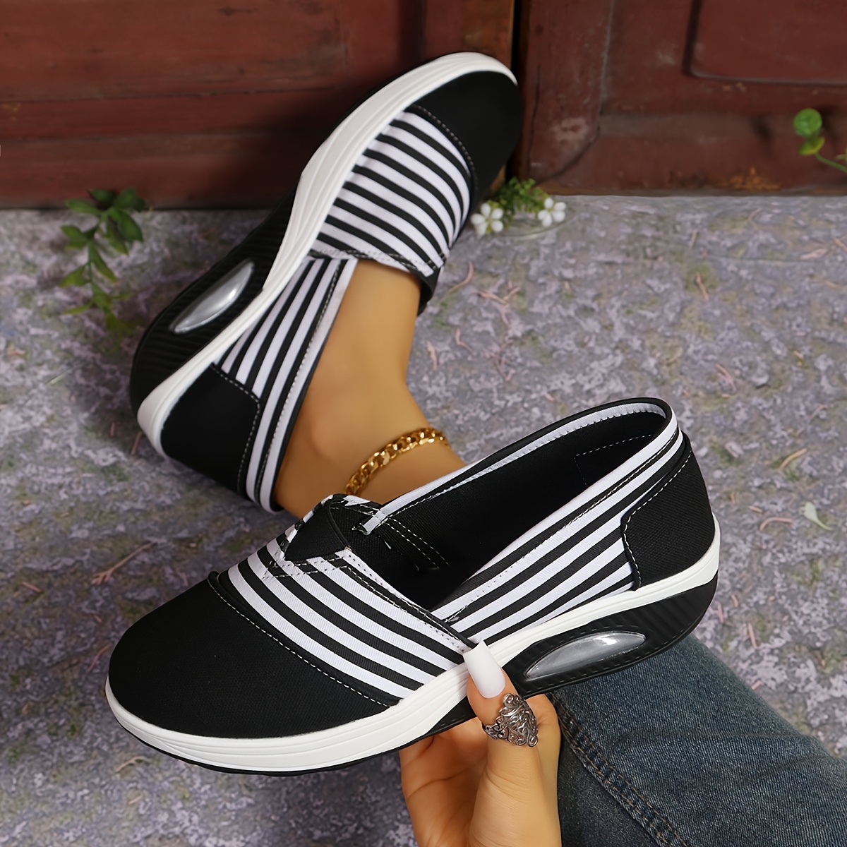 🔥Last Day Promotion 50% OFF - Women's Comfort Striped Slip-On Orthopa