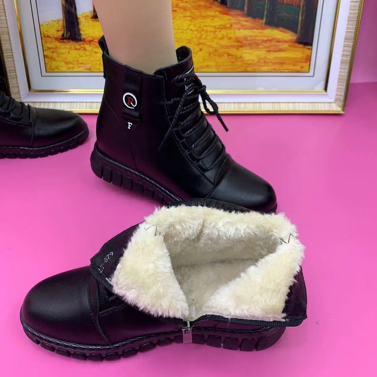 🔥Last Day Promotion 50% OFF - Women's Warm Non-slip Leather Ankle Boots