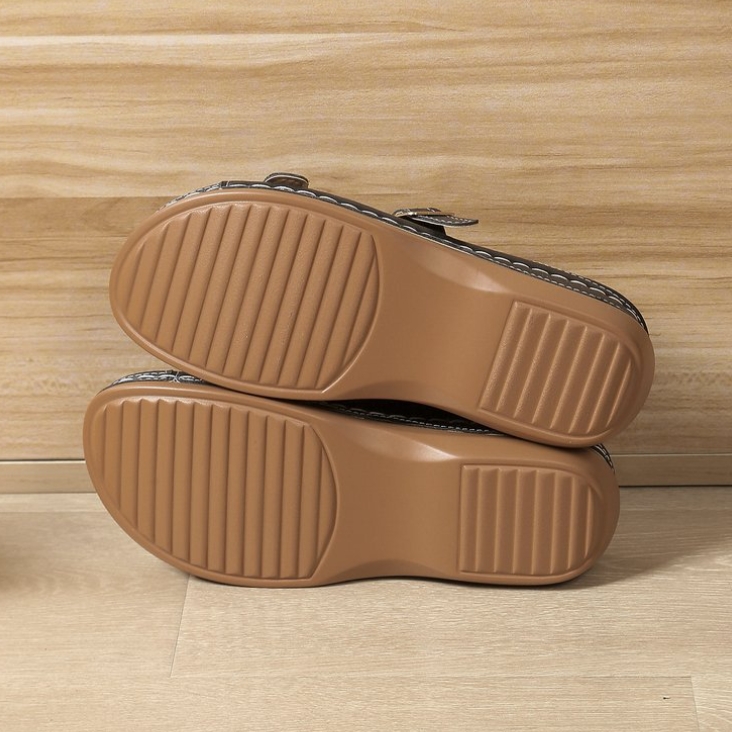 🔥Last Day Promotion 50% OFF - Women's Solid Colour Slope Heel Orthopaedic Leather Sandals